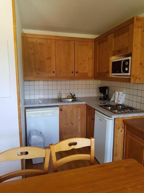 Les Petits Eterlous Appartement T3 36M2 A Puy St Vincent 1800 Alpes Du Sud 6 Personnes Parking Prive Couvert Пюи-Сен-Венсан Екстериор снимка