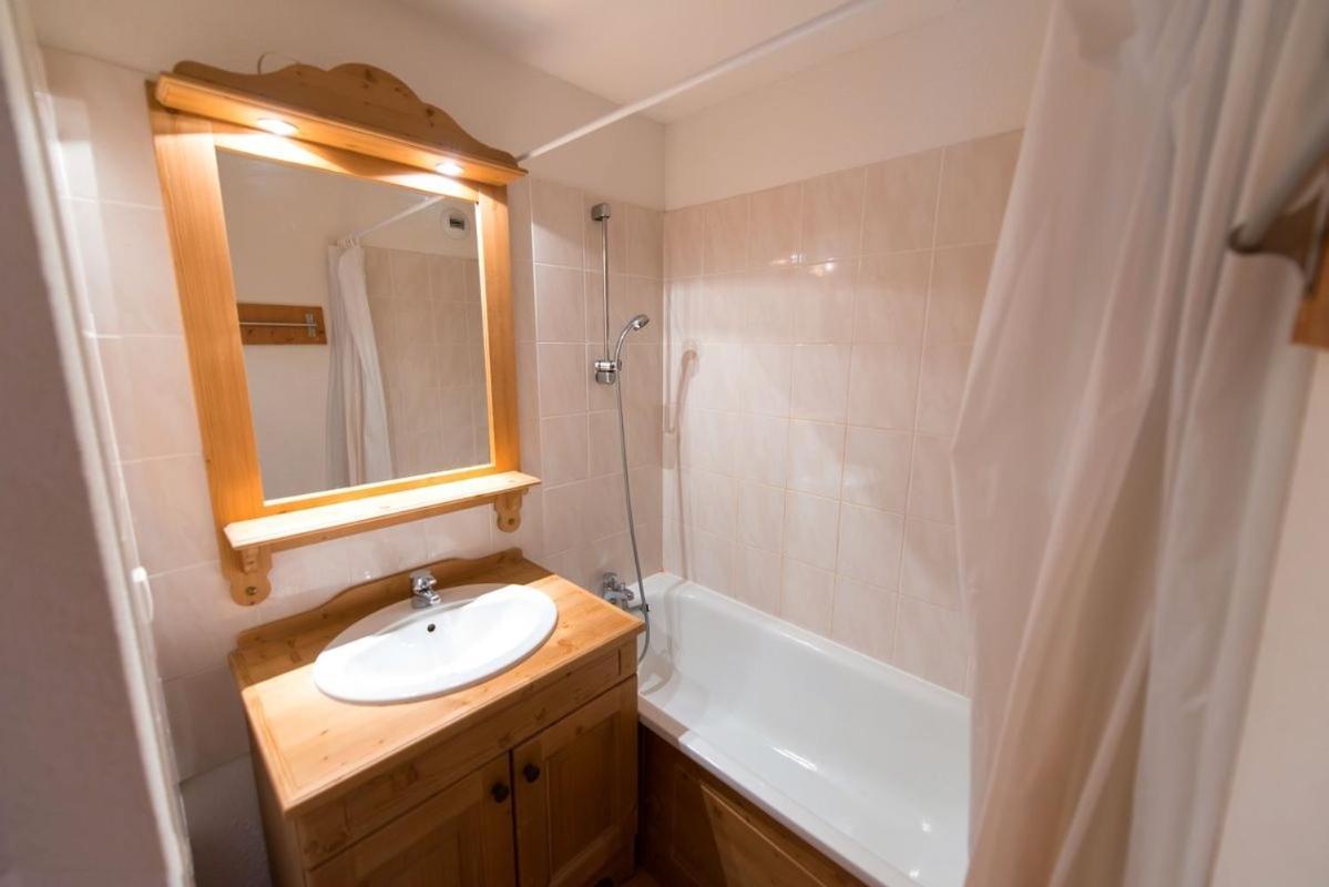Les Petits Eterlous Appartement T3 36M2 A Puy St Vincent 1800 Alpes Du Sud 6 Personnes Parking Prive Couvert Пюи-Сен-Венсан Екстериор снимка